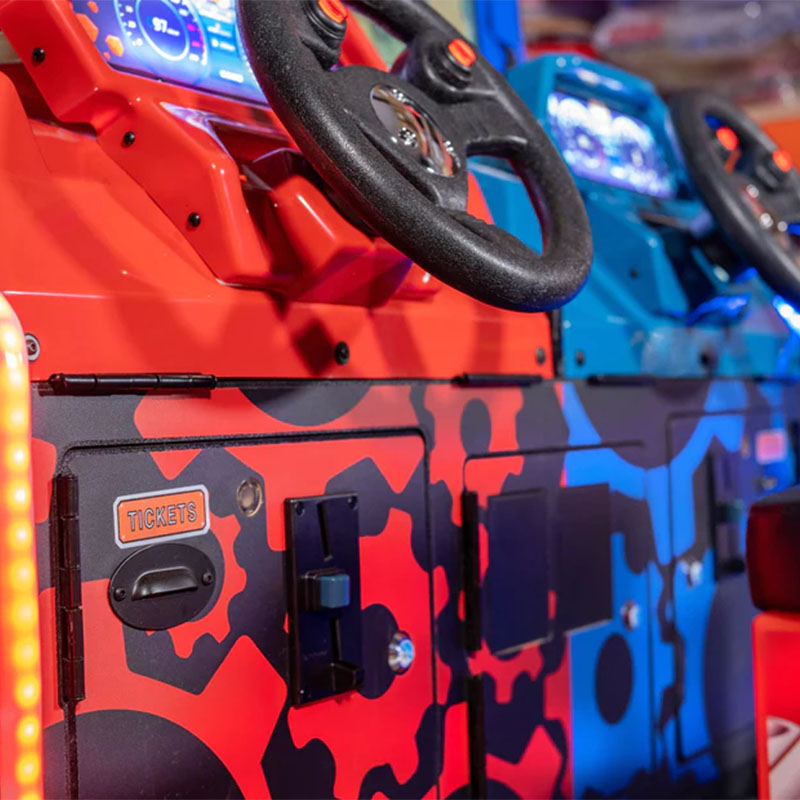 BIGFOOT Crush Arcade Racing Machine